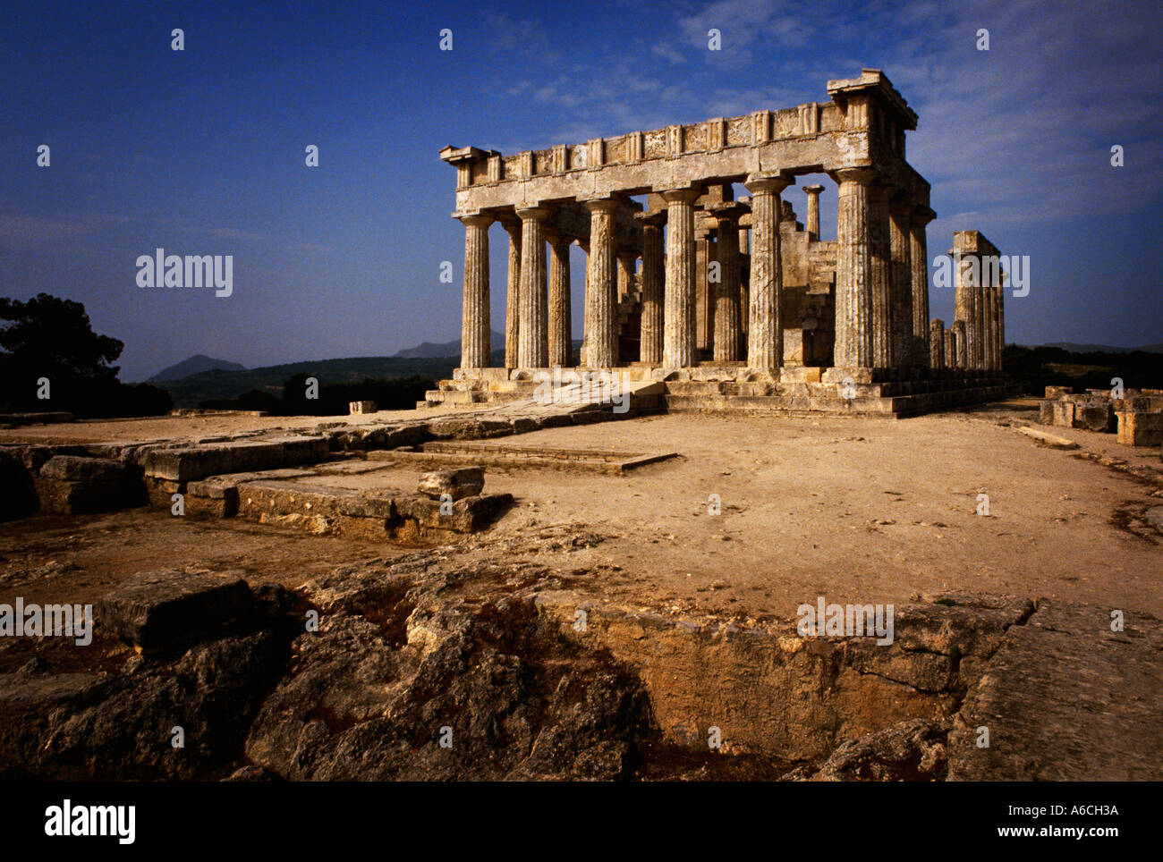 Le temple d'Aphaia sur l'île d'Égine dans l'Aolian, Grèce Banque D'Images