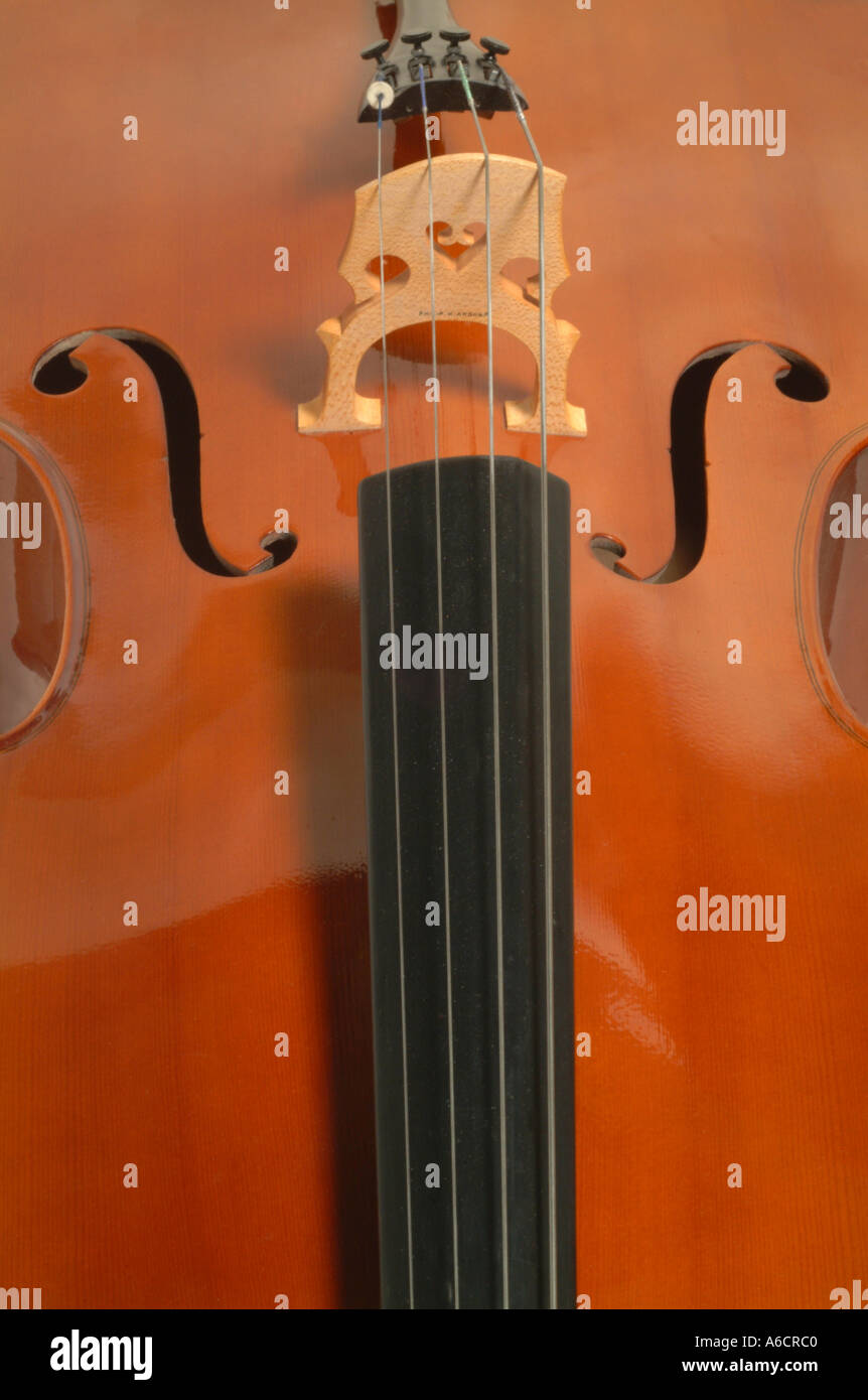 Antoni 34 violoncelle détail de cou et trou f Banque D'Images