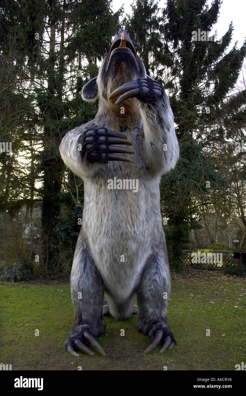 Créature préhistorique faune nature animale riesenfaultier megatherium griffes recourbés disparues paresseux marcheur géant slothlike shaggy Banque D'Images