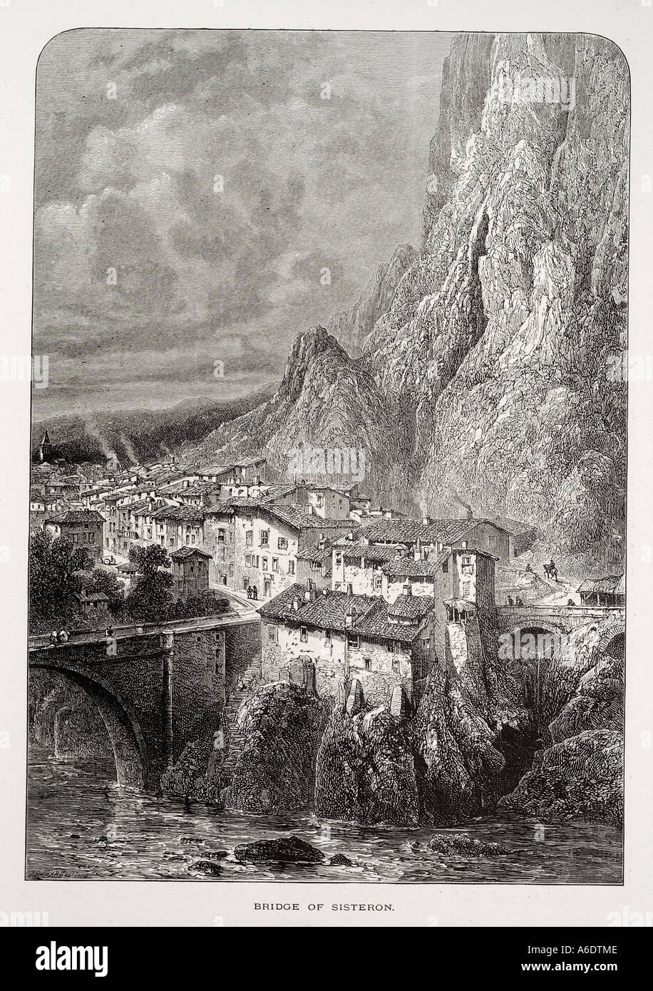 Citadelle Durance Sisteron Provence France Français arch bridge mountain alp de haute province village ville passerelle en pierre Banque D'Images