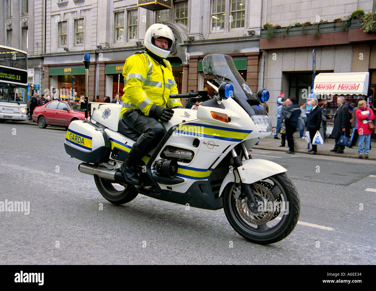 Garda police motocycliste Irlande Banque D'Images