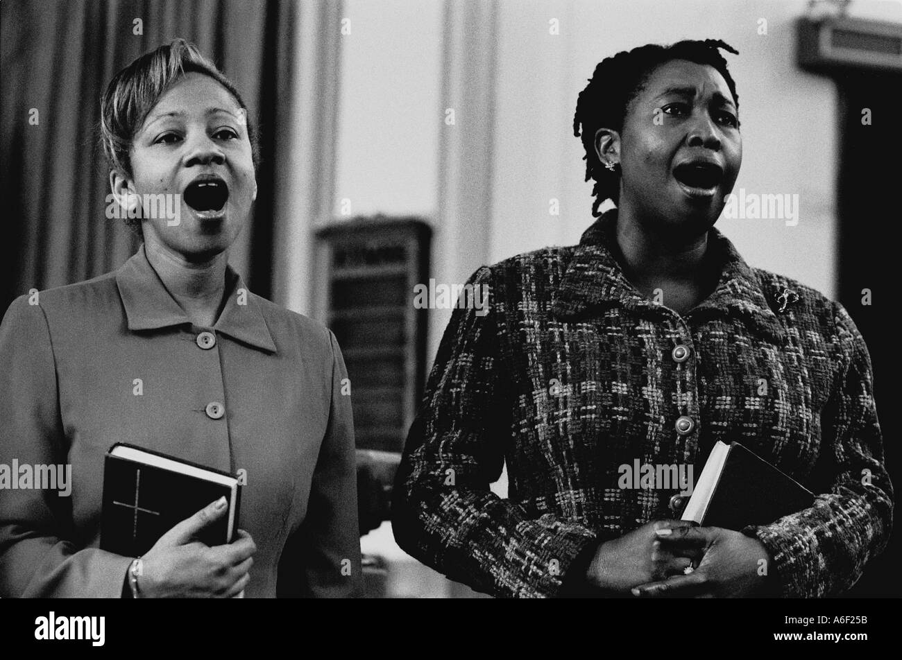 Gospel Singers à Methodist Mission Centrale Battersea Londres UK Banque D'Images