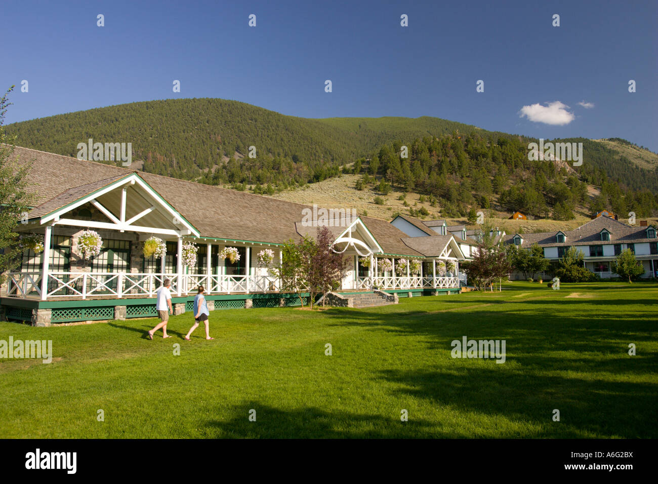 CHICO HOT SPRINGS MONTANA USA Chico Hot Springs Resort dispose de piscines géothermiques dans la vallée du Paradis Banque D'Images