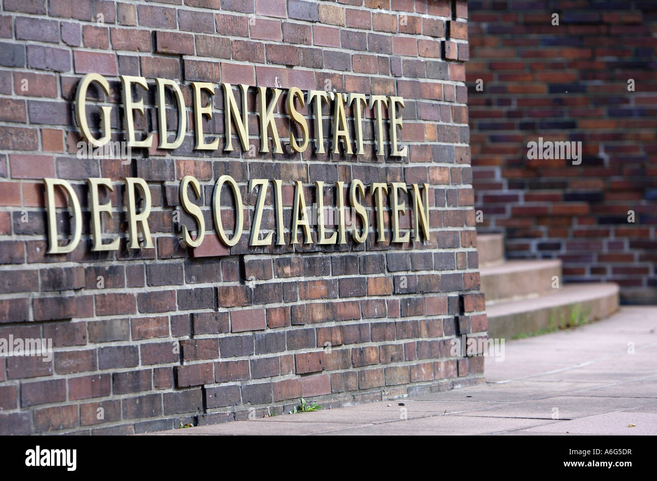 Inscription : Memorial place des socialistes sur le cimetière du centre à Berlin Lichtenberg Banque D'Images