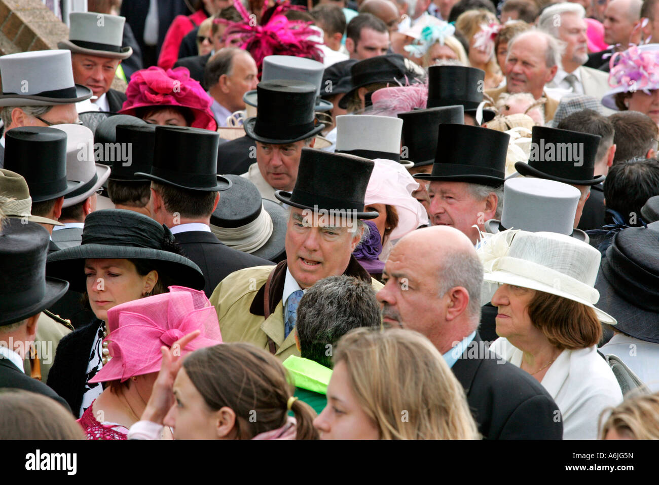 Les gens à Royal Ascot course de chevaux, York, Grande-Bretagne Banque D'Images