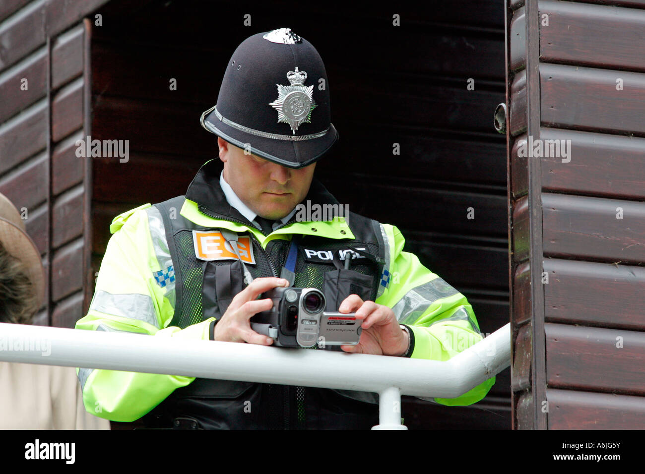 La surveillance de la Police à Royal Ascot course de chevaux, York, Grande-Bretagne Banque D'Images