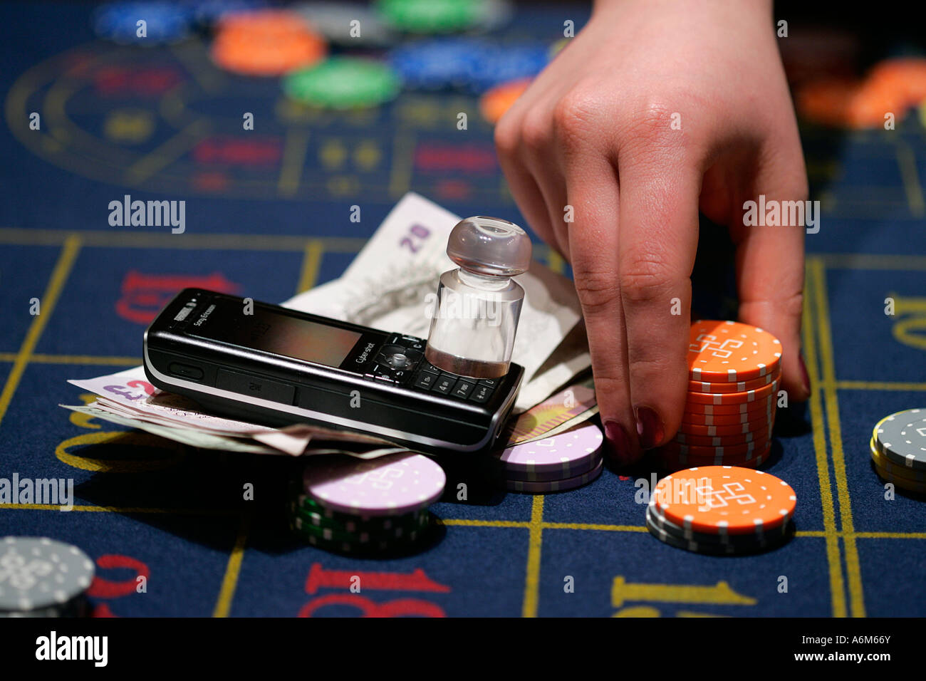 Jeu de roulette casino mobile téléphone vente de pari Banque D'Images