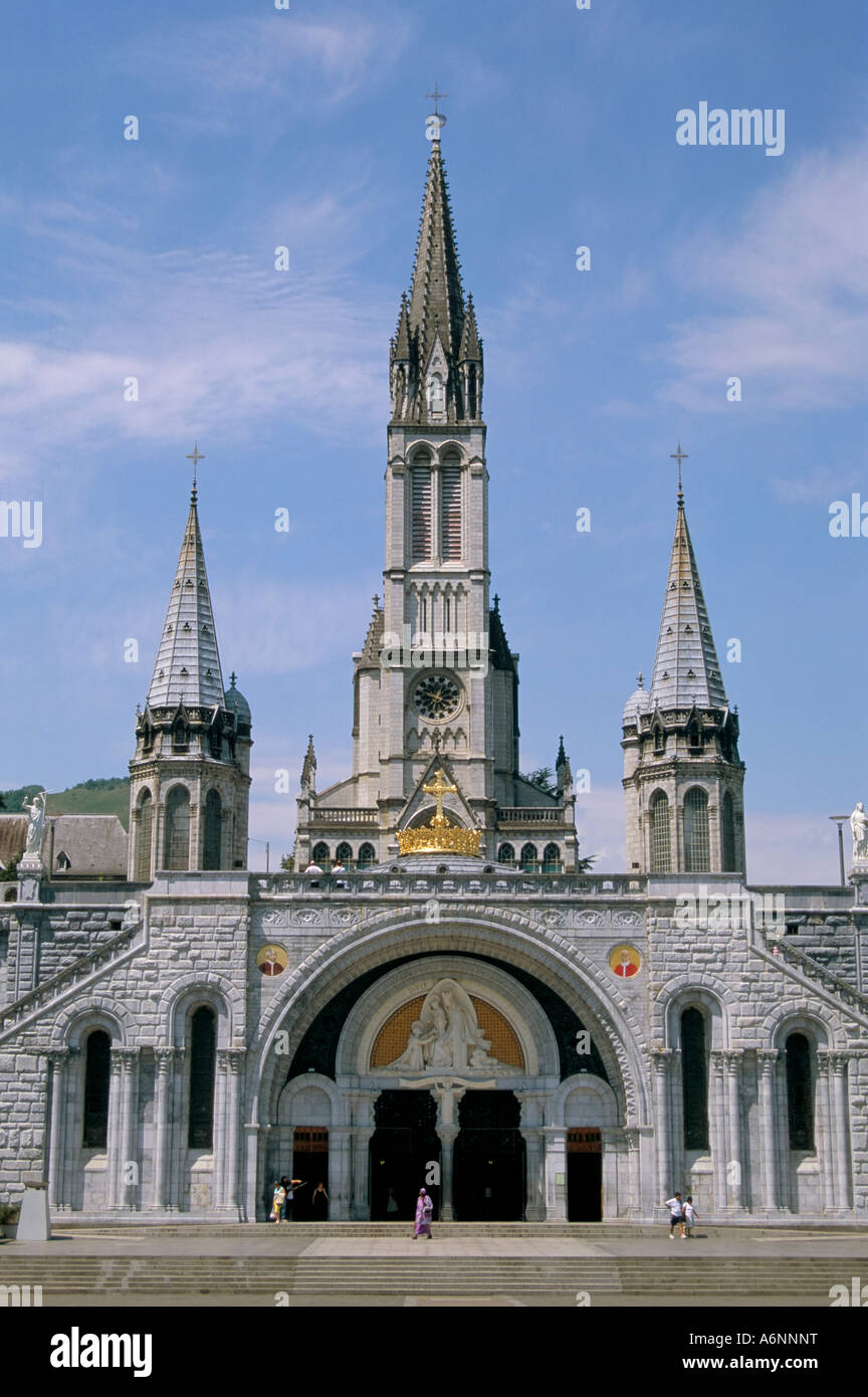 Basilique du Rosaire Basilique Notre Dame du Rosaire Lourdes Midi Pyrenees France Europe Banque D'Images