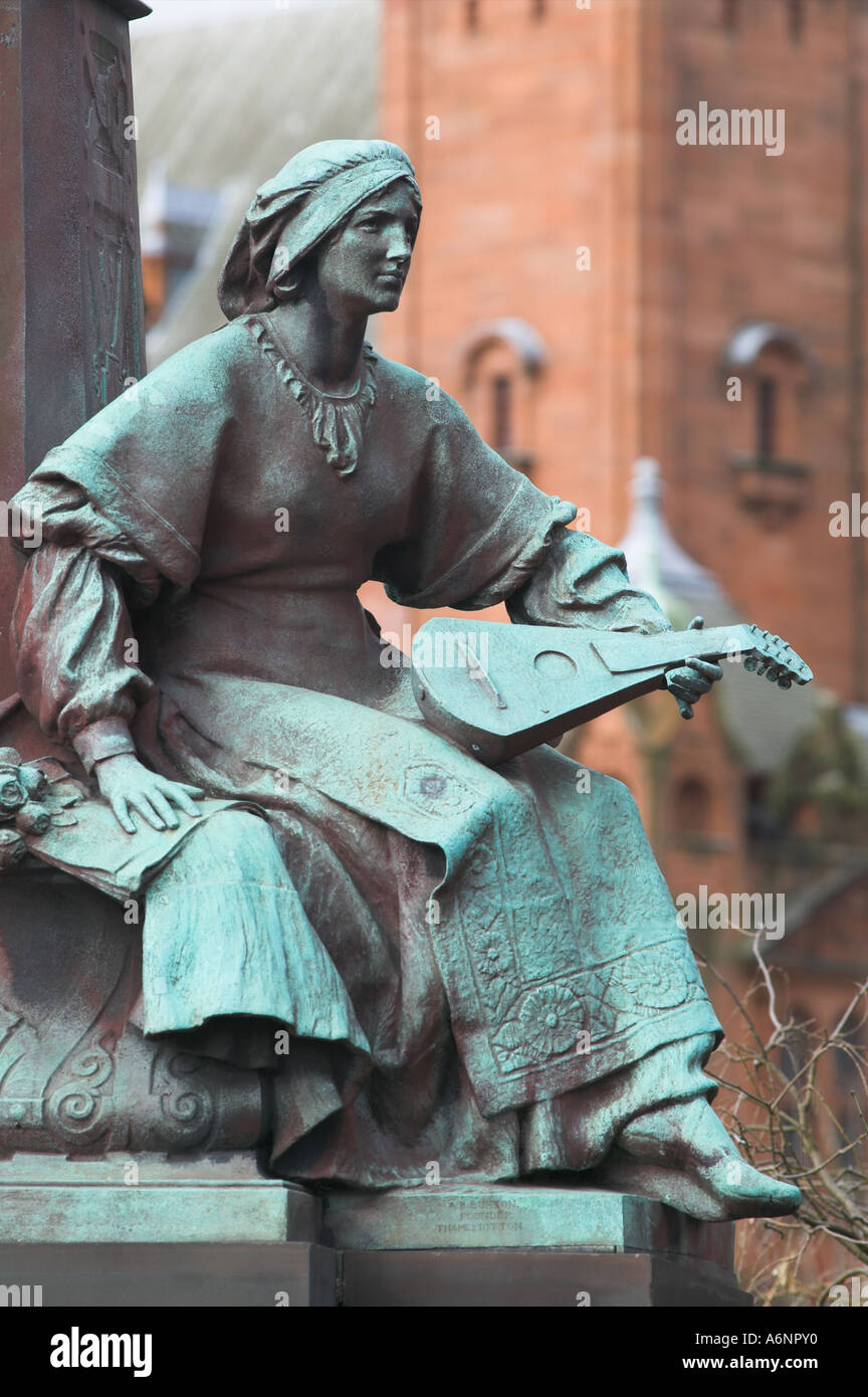 Le parc Kelvingrove, Glasgow, Ecosse. Figure féminine représentant l'inspiration sur la façon Kelvin Bridge Banque D'Images