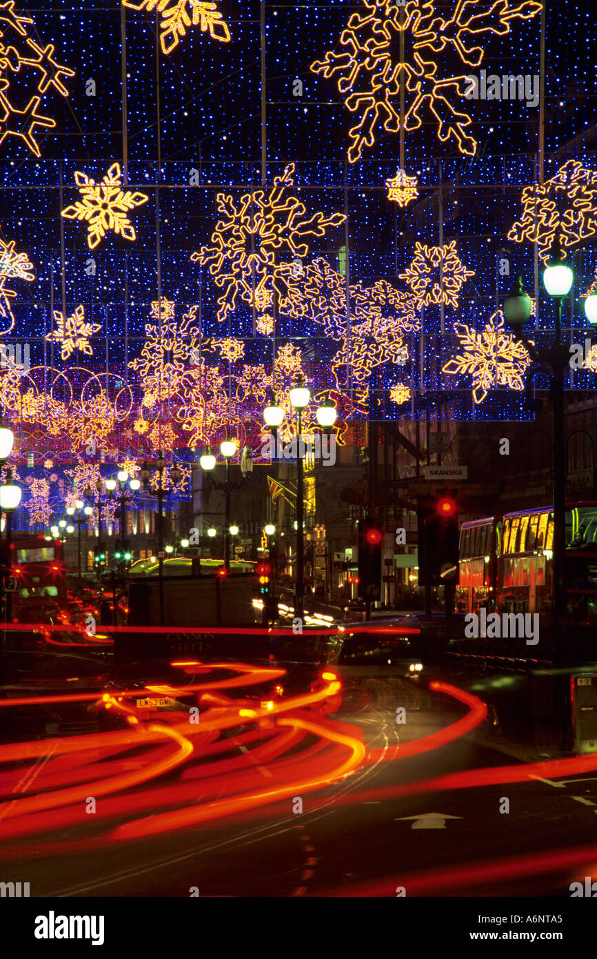 Les lumières de Noël Regent Street London England Royaume-Uni Banque D'Images