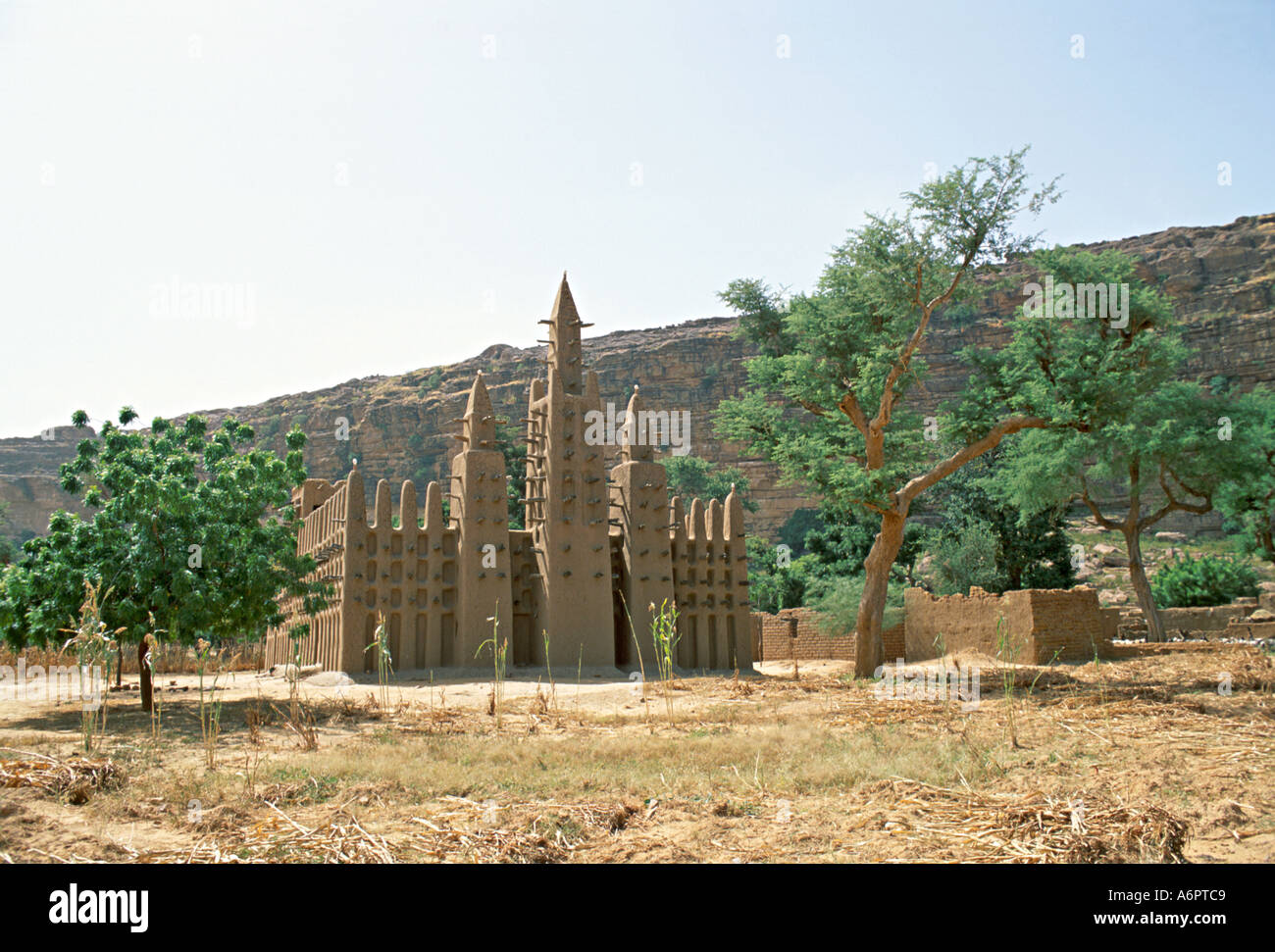 Mosquée Adobe Dogon typique. Dallah, cercle de Douentza, Mali Banque D'Images