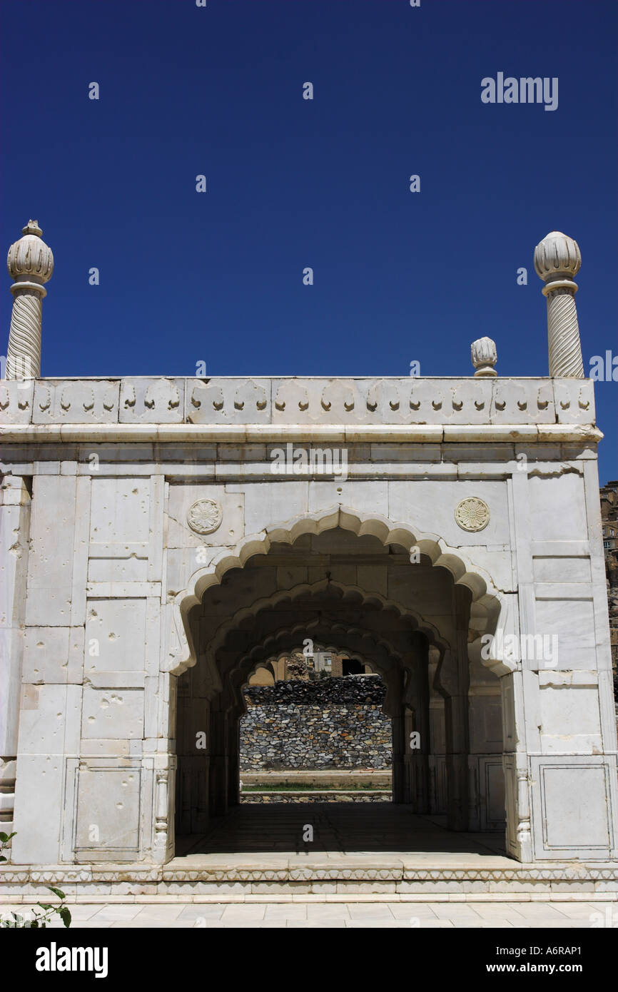 AFGHANISTAN Kaboul Jardins de Babur mosquée de marbre blanc construit par Shah Jahan Banque D'Images