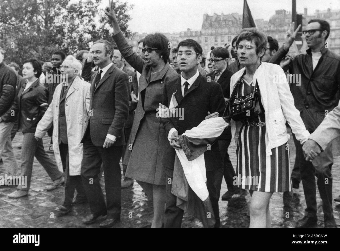 Baker, Joséphine, 3.6.1906 - 12.4.1975, danseuse américaine, demi-longueur, avec fils adopté Akio, 1968, 1960, 1960, l'adoption, l'enfant, Banque D'Images