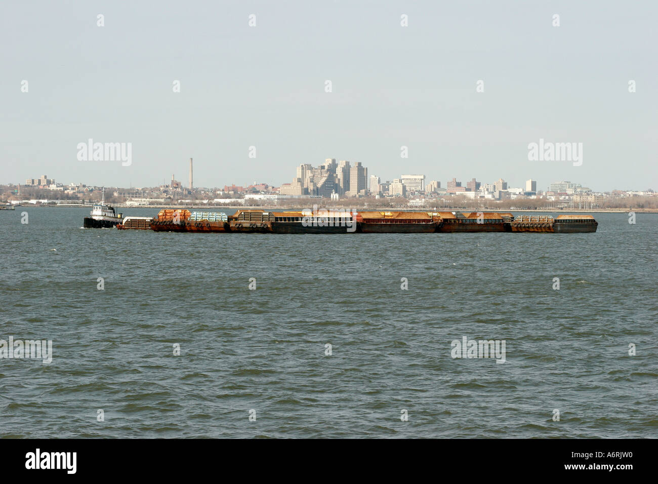 Bateau sur le fleuve Hudson. New York, États-Unis d'Amérique. Banque D'Images