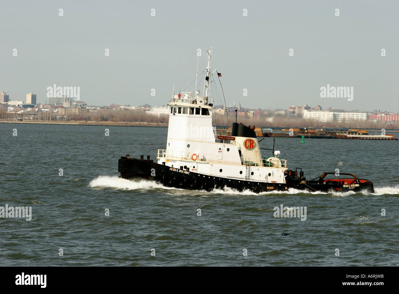 Tug boat sur le fleuve Hudson. New York, États-Unis d'Amérique. Banque D'Images