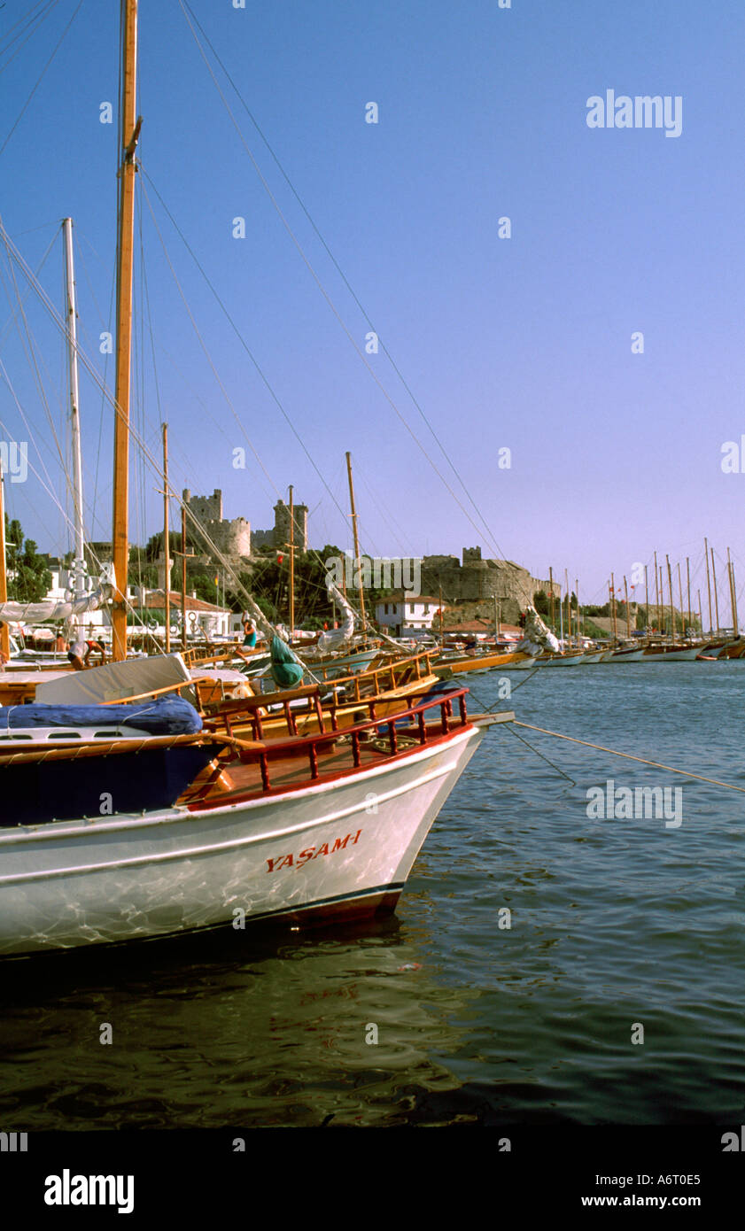 Le port et les bateaux à Bodrum Turquie Banque D'Images