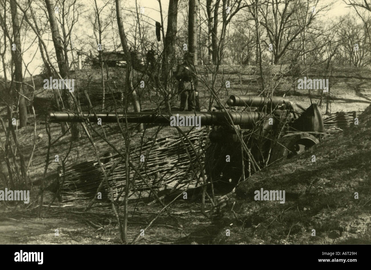 Événement, seconde Guerre mondiale / seconde Guerre mondiale, Allemagne, Siegfried Line, position d'artillerie avec canon lourd de 10 cm, région de Schwarzach (Rheinmunster), Bade-Wurtemberg, 1940, Banque D'Images
