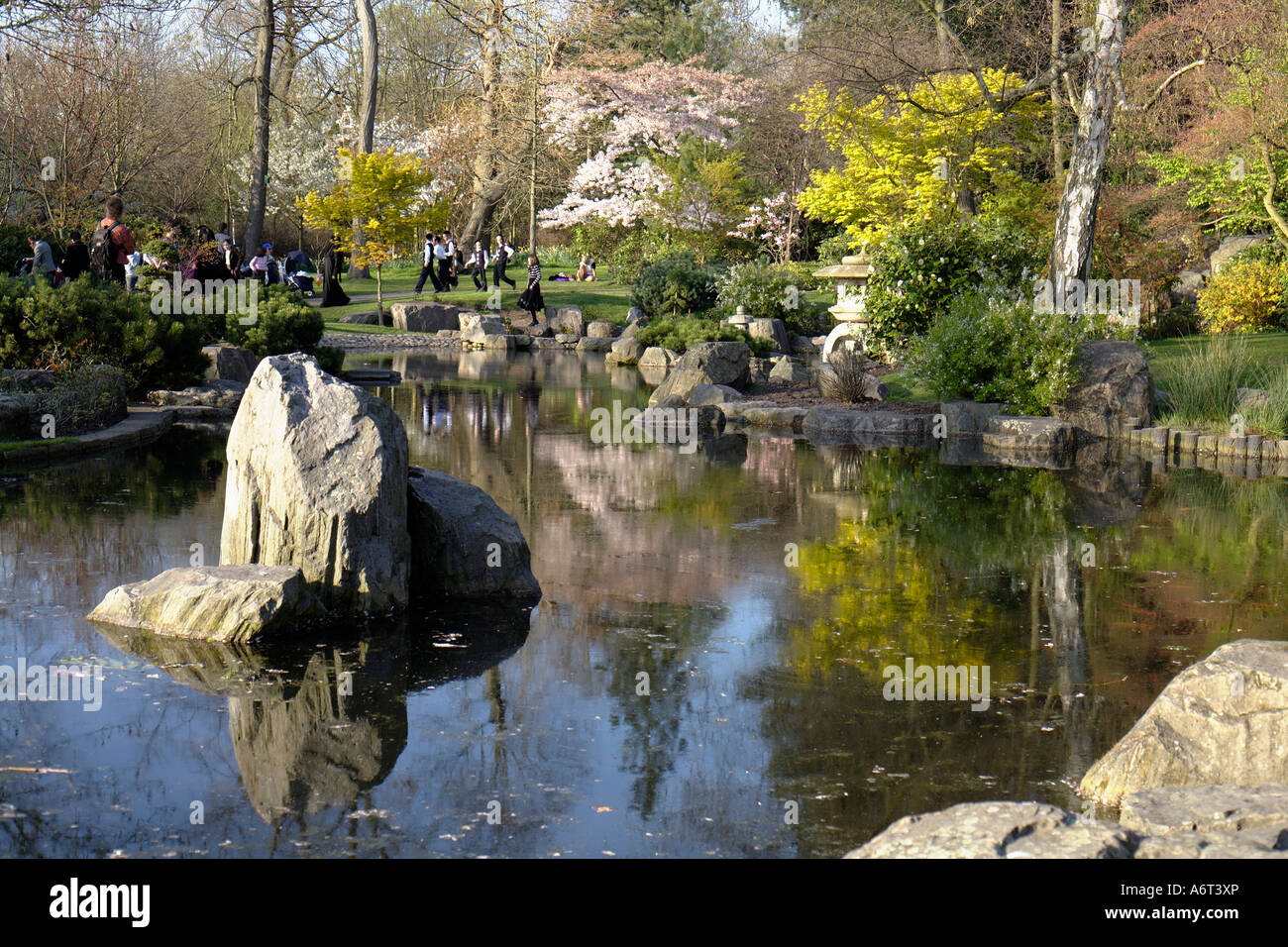 Jardin de Kyoto dans Holland Park. Kensington et Chelsea, Londres, Angleterre, Royaume-Uni Banque D'Images