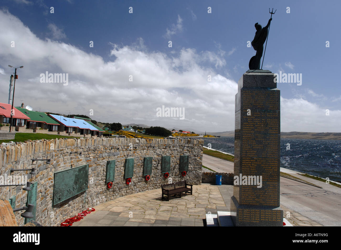 Le monument commémorant la libération de soldats britanniques qui ont combattu dans la guerre des Malouines, 1982 Iles Falkland Banque D'Images