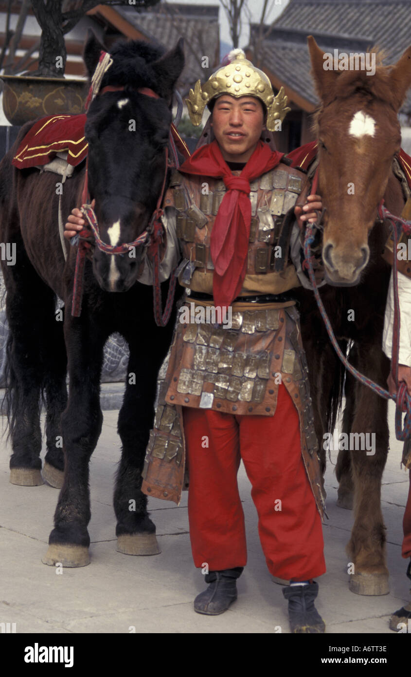 La Chine, la Province de Zhejiang, à Hangzhou. Warrior et de chevaux à la dynastie Song Theme Park. Banque D'Images