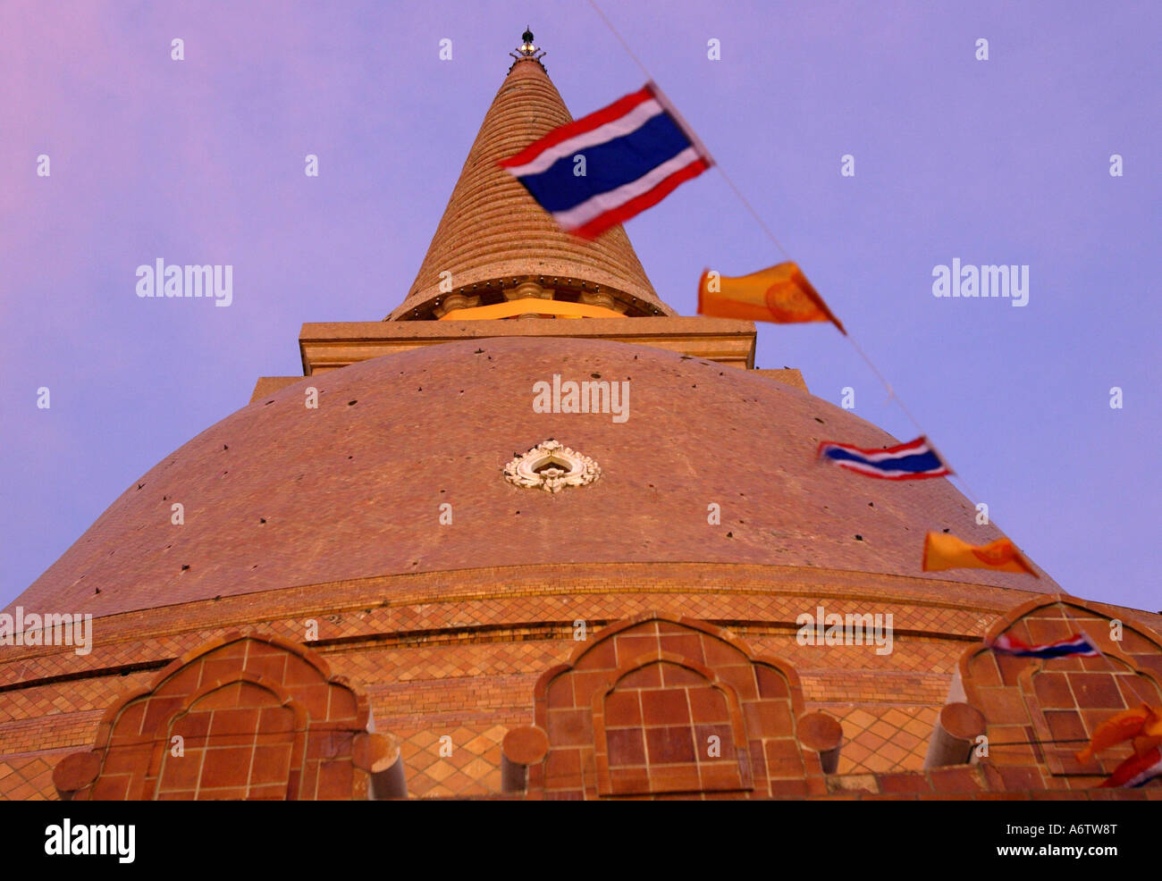 Buddhist Phra Pathom Chedi à Nakhon Pathom - Plus grand Chedi en Thaïlande, Asie Banque D'Images