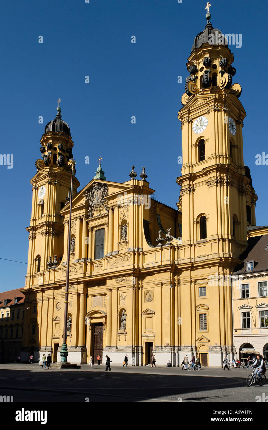 La Theatinerkirche Kajetan, Munich, Bavière, Allemagne Banque D'Images