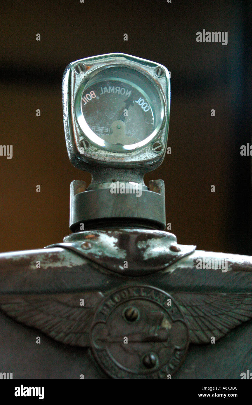 Sur l'indicateur de température du thermostat en verre vintage car Banque D'Images