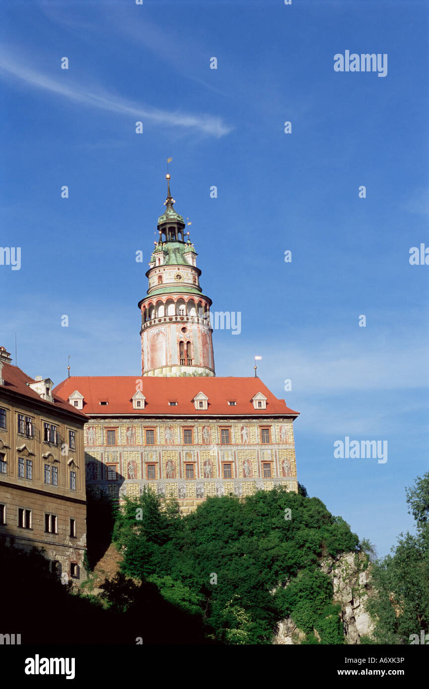 Hradek ou petit château avec sa tour caractéristique Cesky Krumlov République Tchèque Europe Banque D'Images