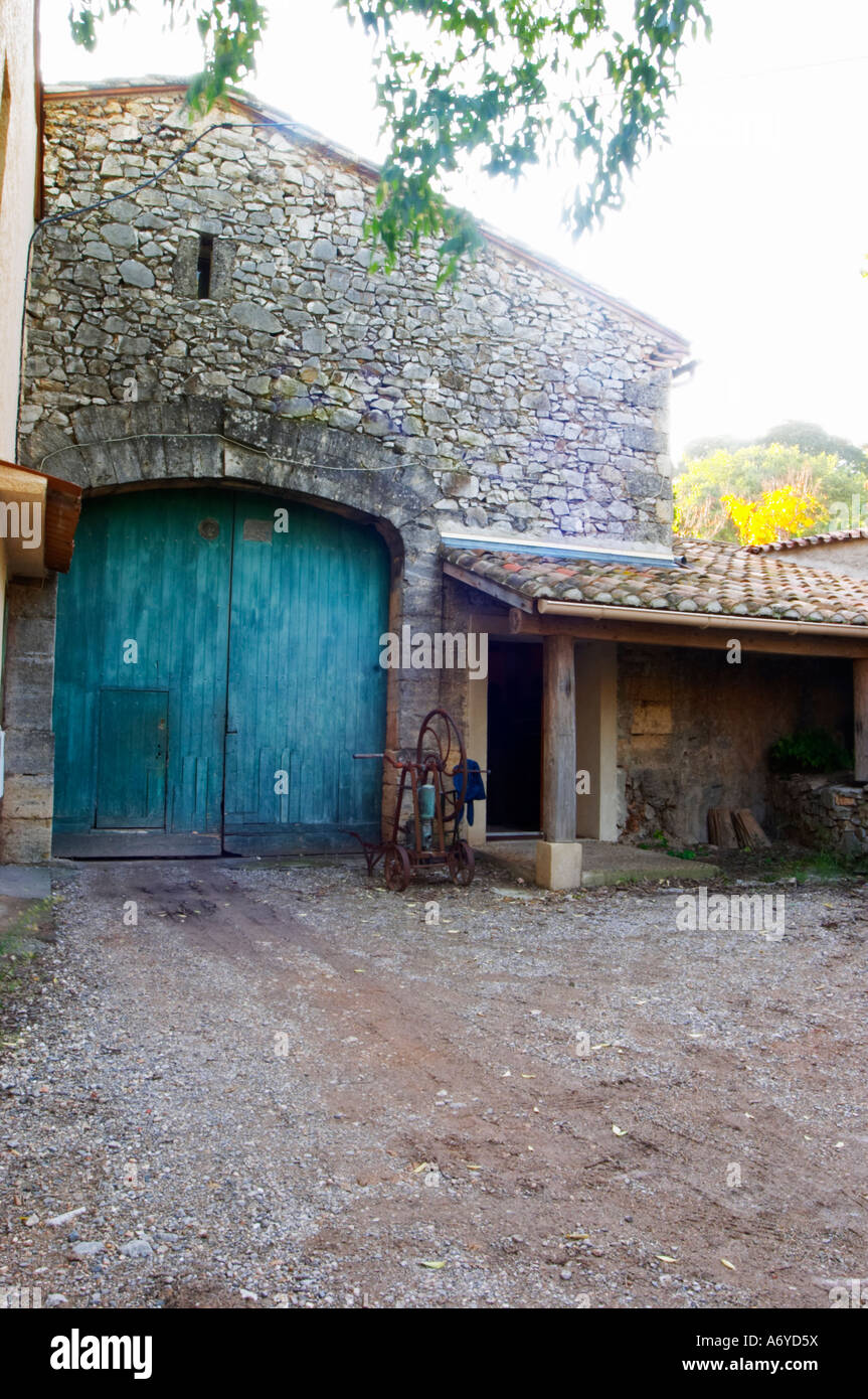 Domaine de Terre Megere, Cournonsec, Montpellier. Gres de Montpellier. Languedoc. La cave du bâtiment. La France. L'Europe. Banque D'Images