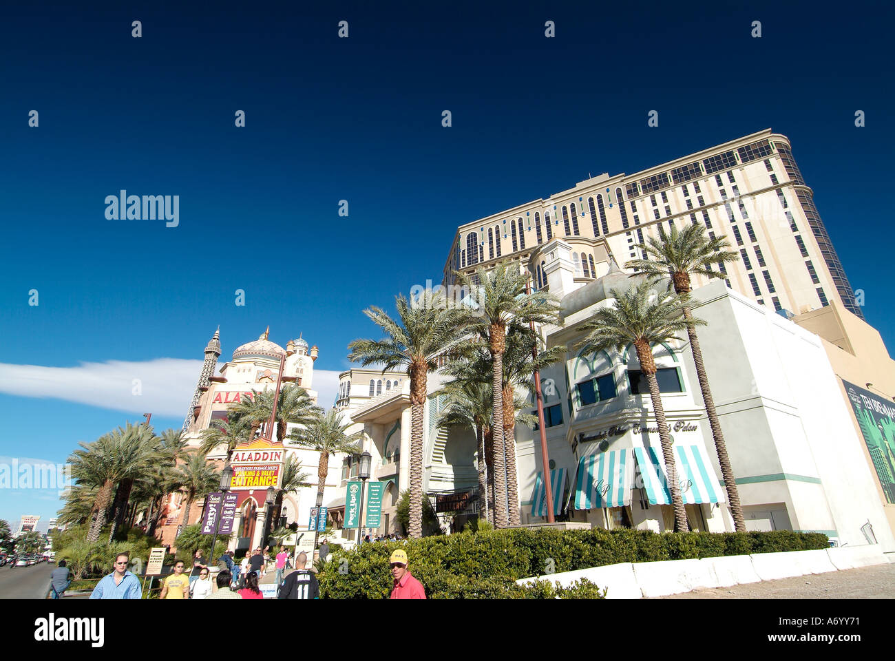 Strip de Las Vegas et le casino Aladdin pendant la journée Banque D'Images