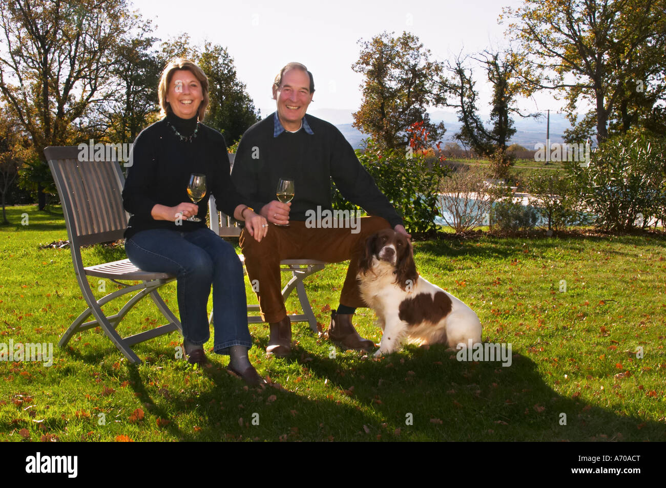 Jan et Caryl Panman Château Rives-Blanques. Limoux. Languedoc. Propriétaire viticulteur. La France. L'Europe. Banque D'Images