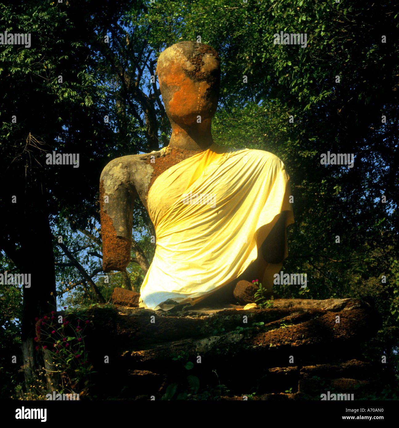 Thaïlande Kamphaeng Phet Wat Phra Sit Iriyabot post période classique de style Sukhothai Banque D'Images