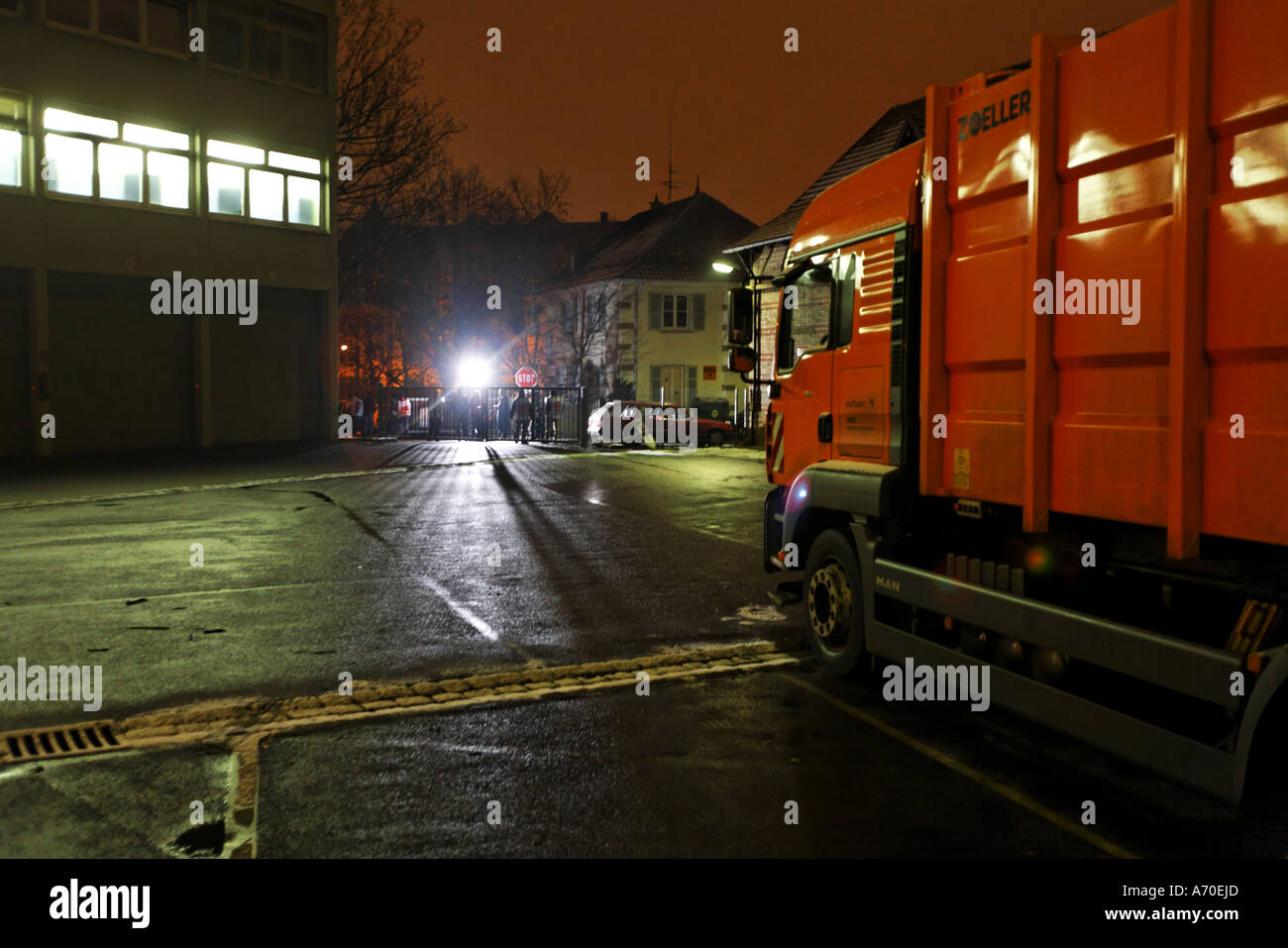 Stuttgart DEU 06.02.2006 Verdi des frappes aériennes contre l'extension du temps de travail dans la fonction publique vers des villes et des municipalités. Le dépôt Banque D'Images