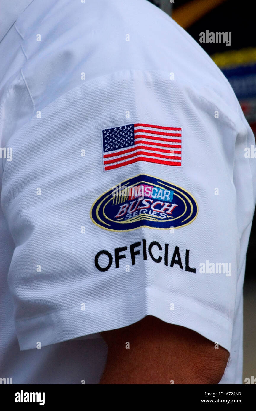 S officiels de NASCAR sur les épaules et de l'insigne Banque D'Images