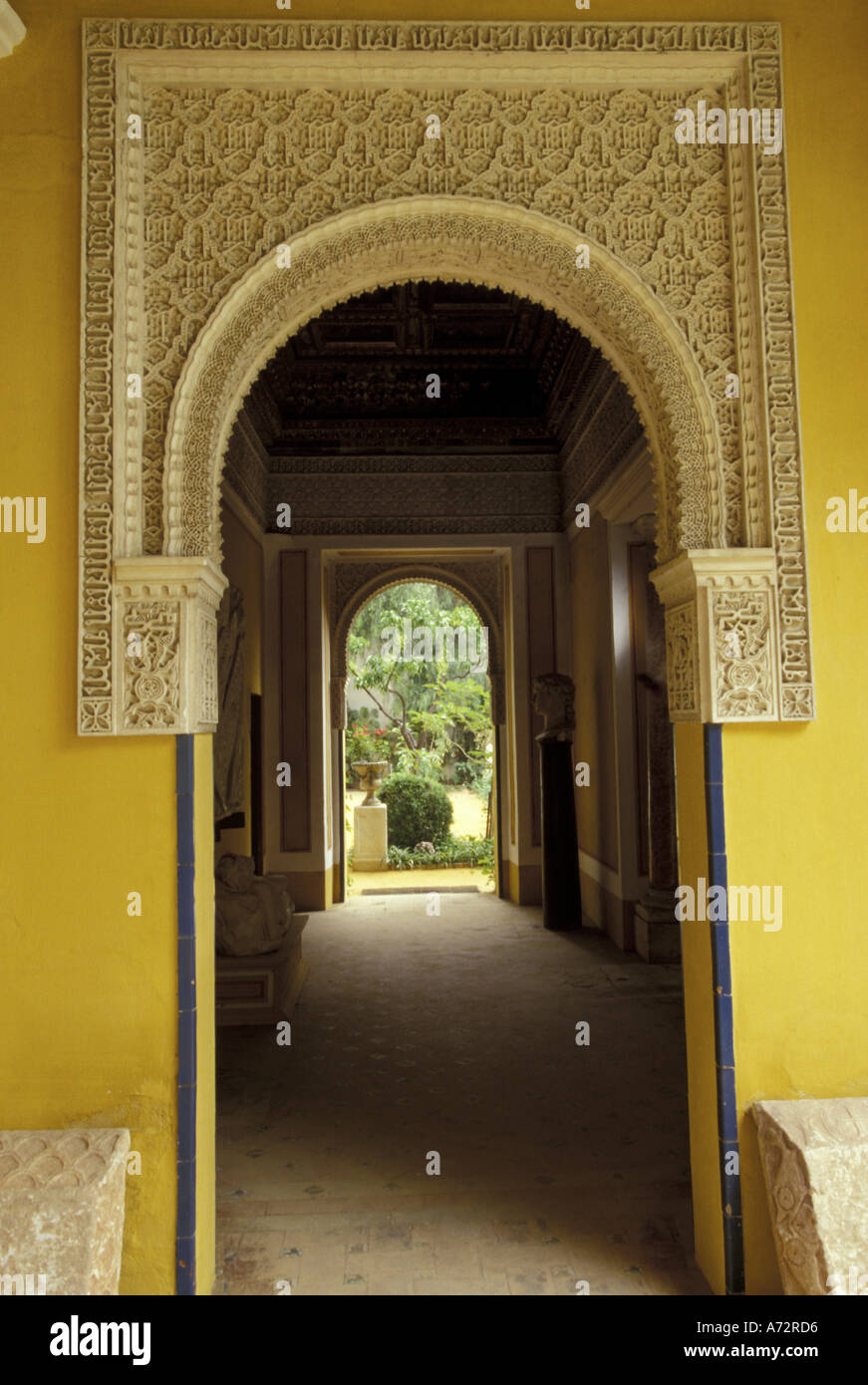 Espagne, Sevilla, Andalousie plâtre sculpté au-dessus de la Casa de Pilatos Palais (construit 1520) Banque D'Images