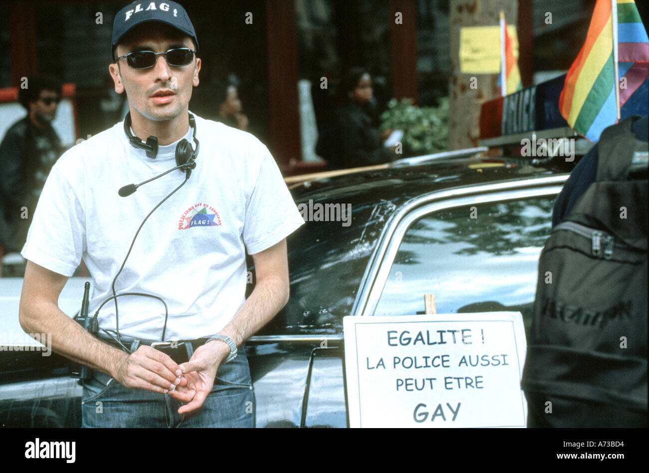 Paris, France, la Gay Pride française 'Policiers' DRAPEAU paris 2002 démonstration N.G.O. Banque D'Images