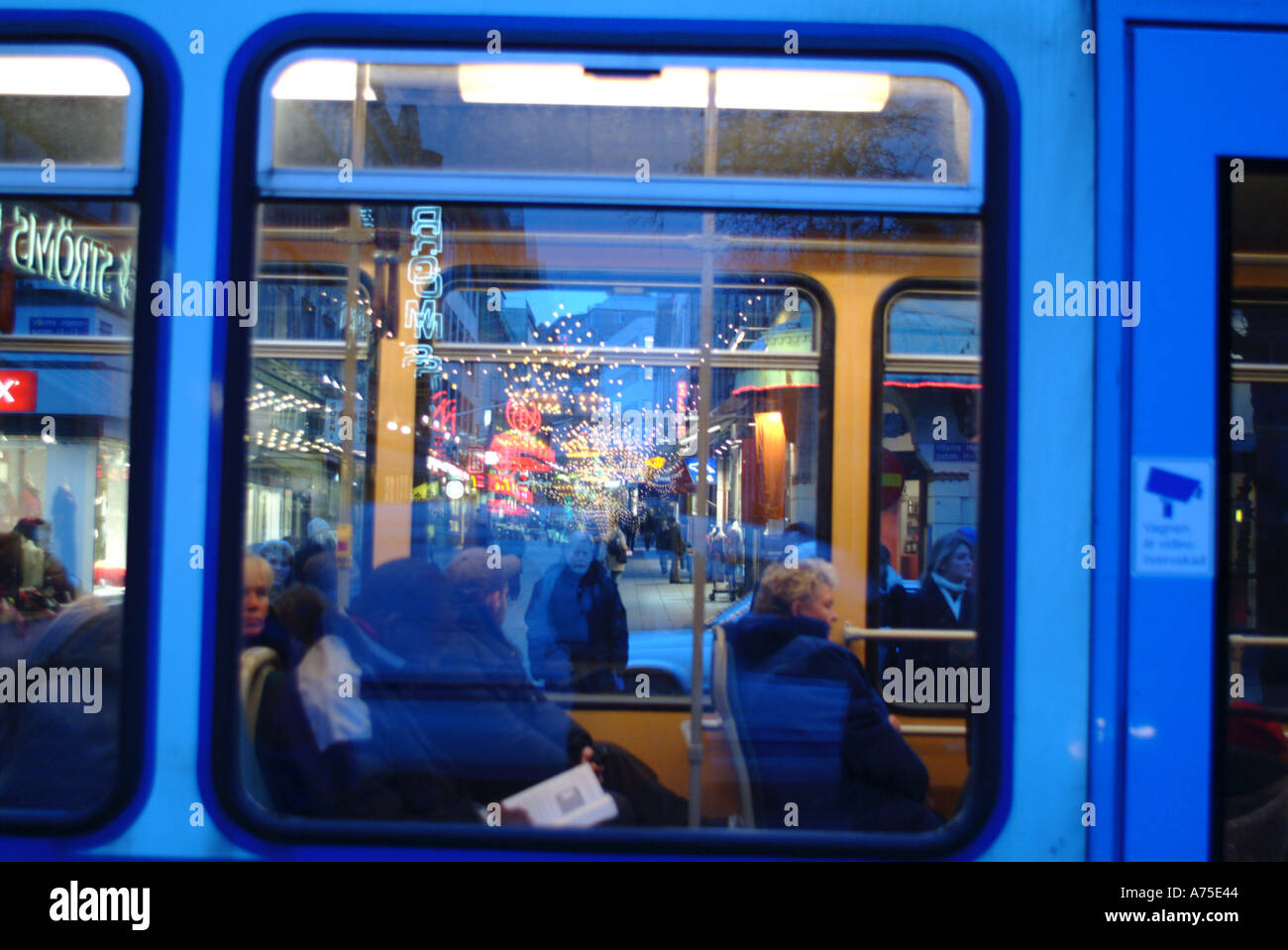 Le tramway au centre-ville de Gothenburg Suède Banque D'Images