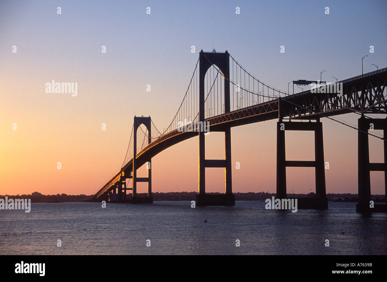 Jamestown pont de Newport Newport Rhode Island, au lever du soleil Banque D'Images
