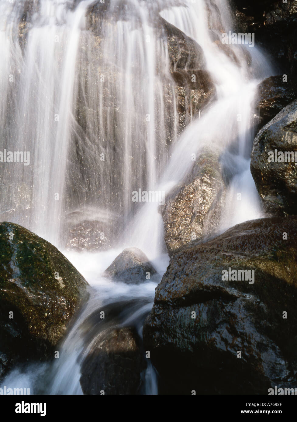 Banques Mardale cascades par Haweswater Cumbria Banque D'Images