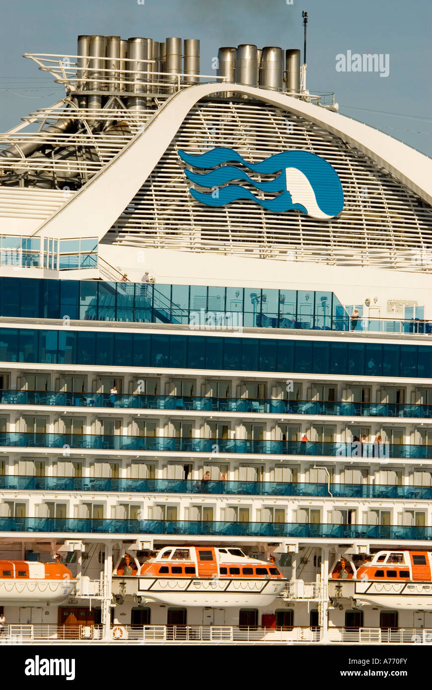 Bateau de croisière Star Princess balcon la vie des ponts des navires de croisière Bateaux design Banque D'Images