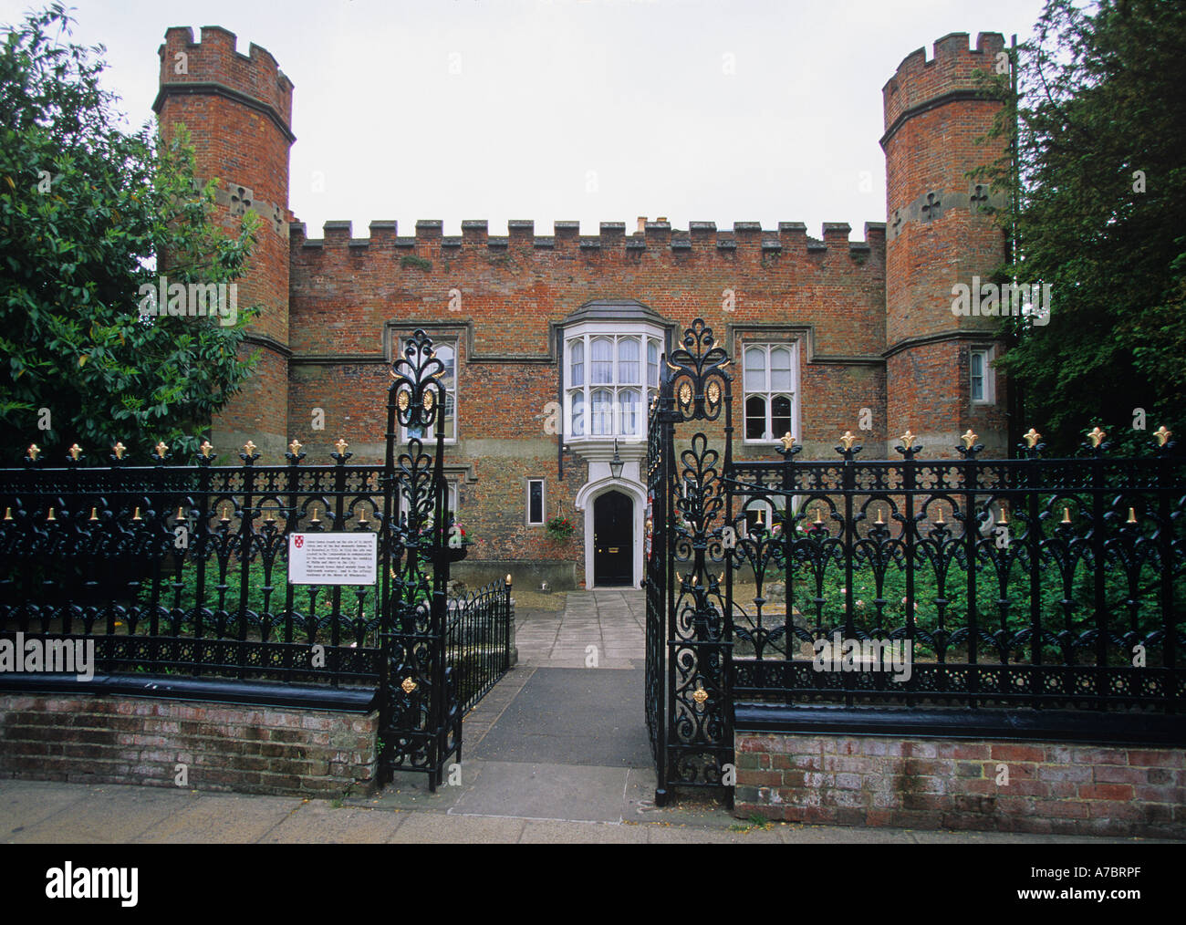 Abbey House sur le site de l'abbaye de St Marys maintenant la résidence officielle du Maire de Winchester Hampshire ANGLETERRE Banque D'Images