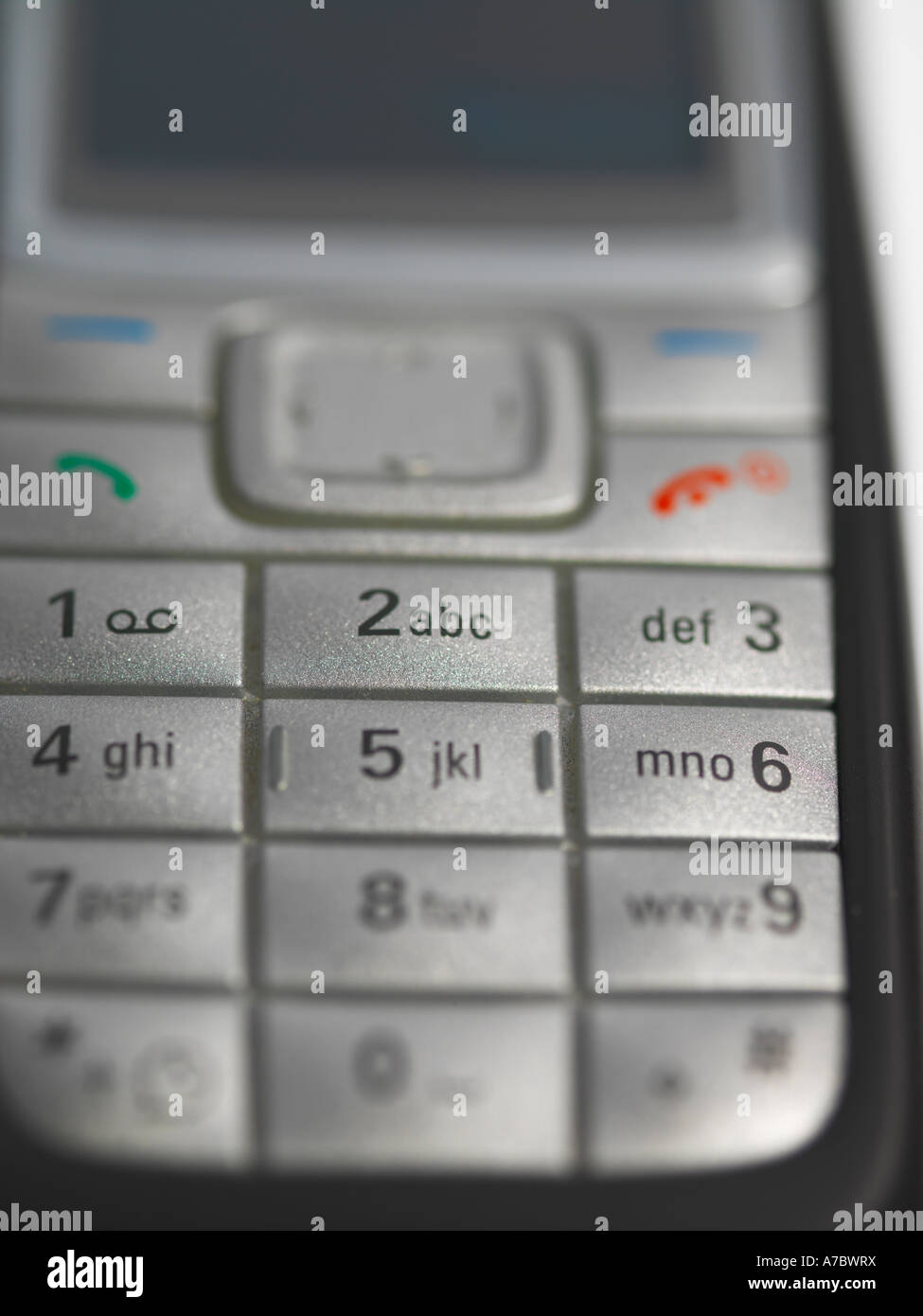 Téléphone mobile, vieux, pratique, facile, d'autres fois, les petites, durables, Nokia, vu de très près, écran, clavier, casque, clés Banque D'Images