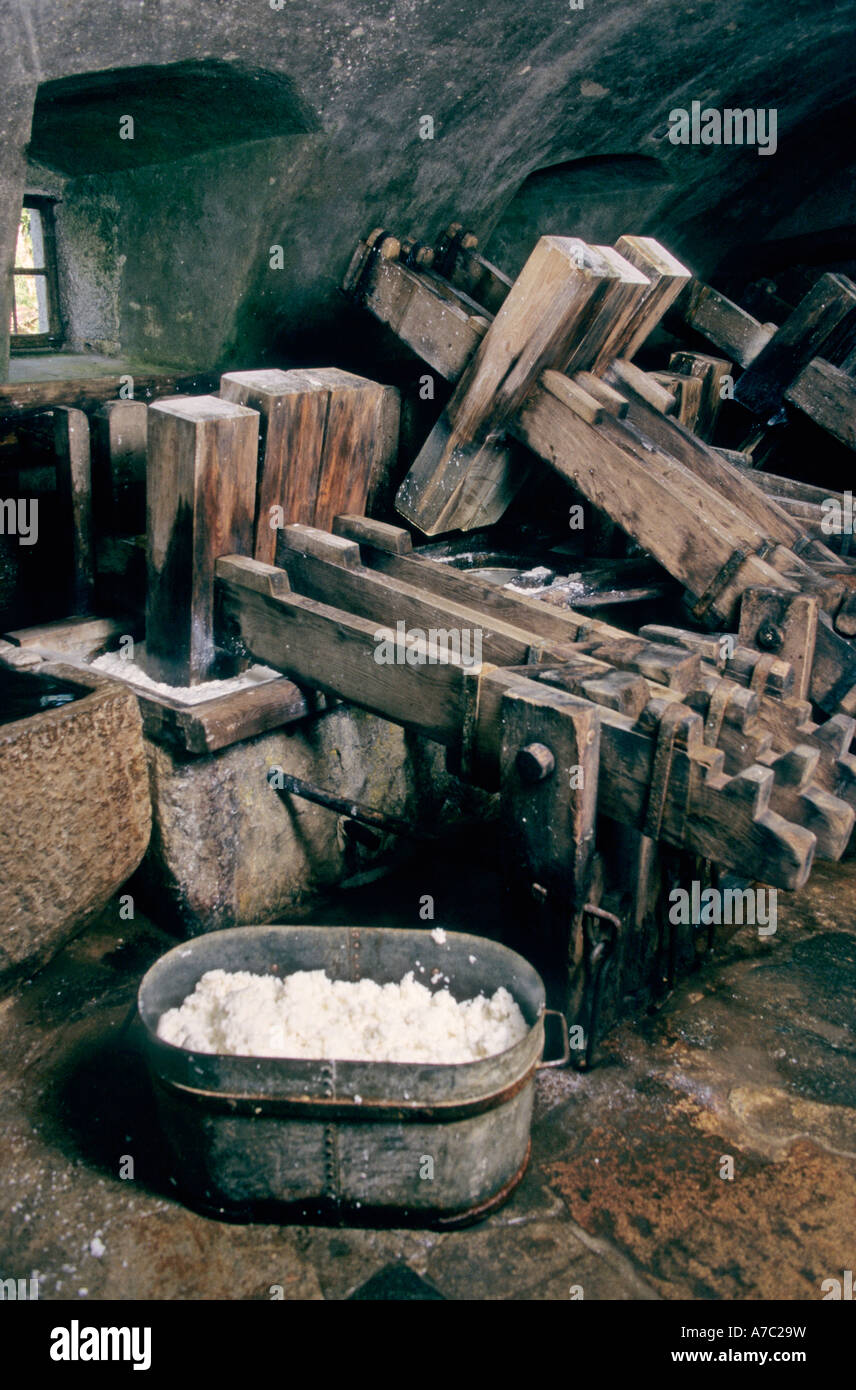 La fabrication du papier traditionnel Banque D'Images