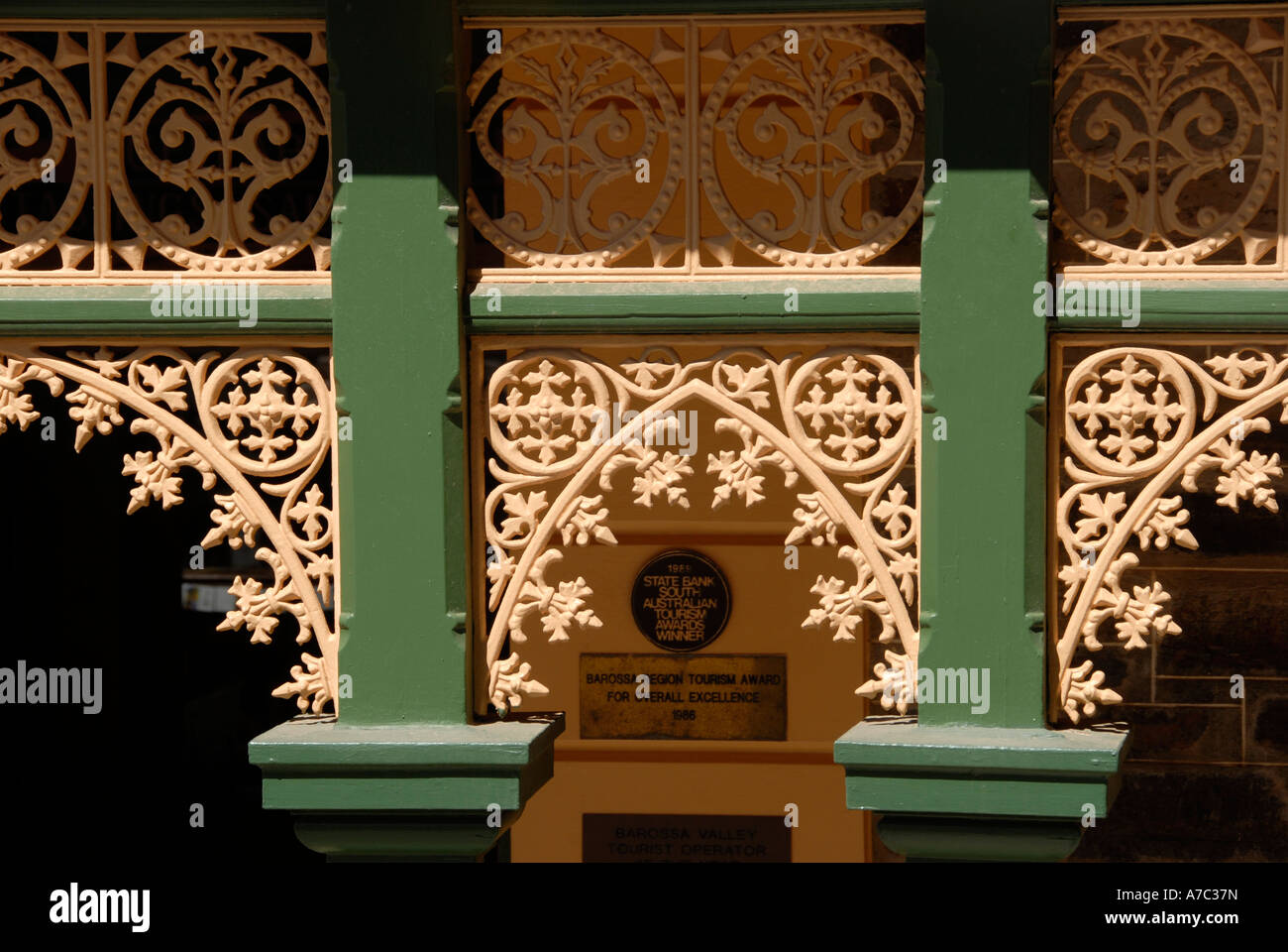 En filigrane en fer forgé détails Sepelts Winery Barossa Valley en Australie du Sud Banque D'Images