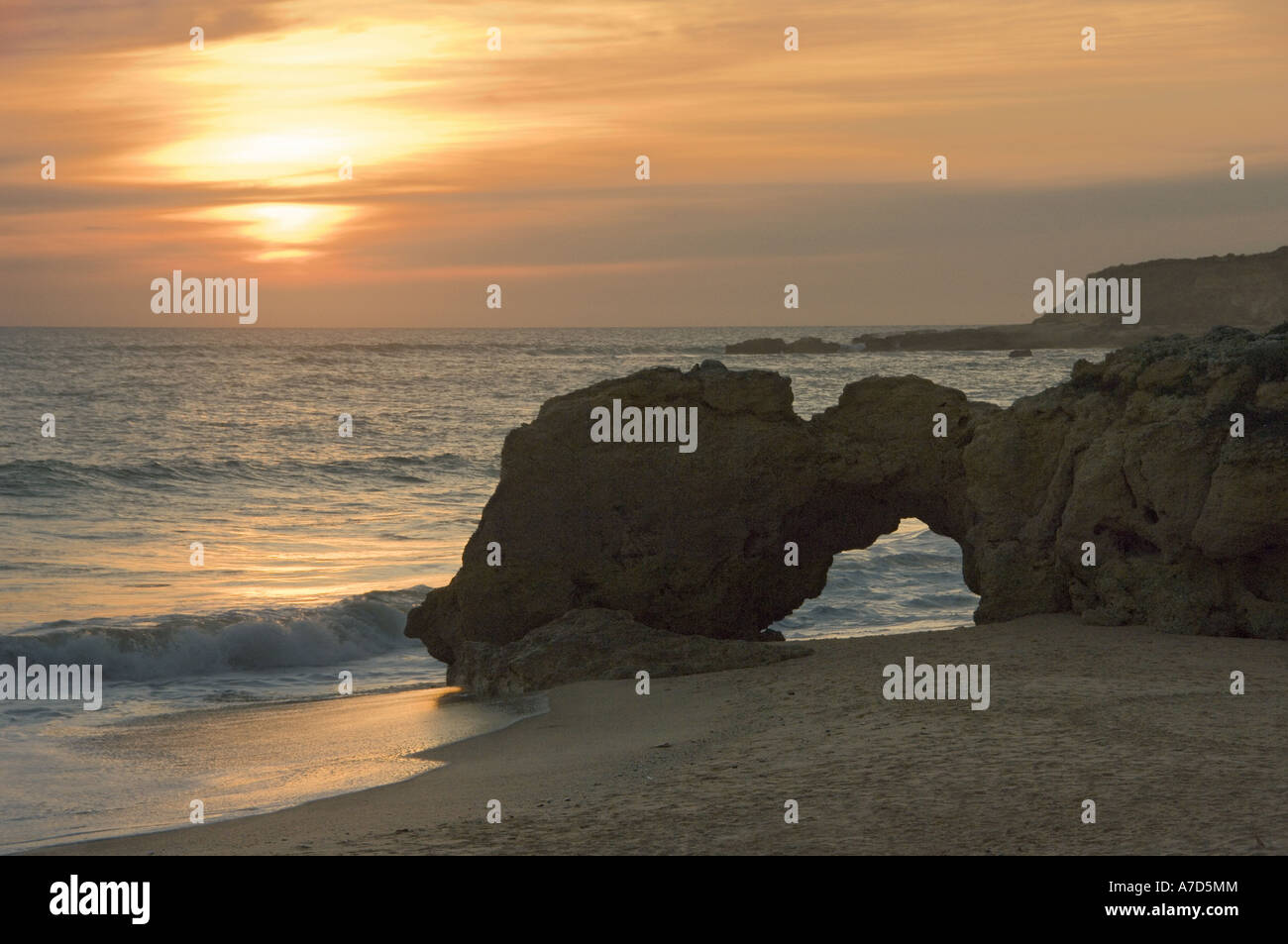 Coucher du soleil à Olhos de Agua Banque D'Images