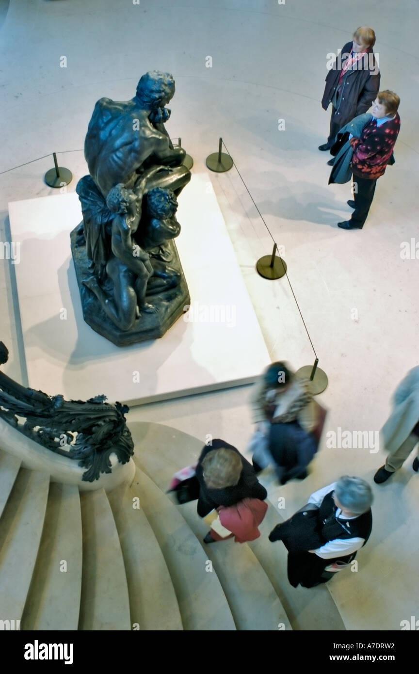 Paris France escalier intérieur dans le musée 'Petit Palais' musée des Beaux Arts de la Ville de Paris' 'modernes' des femmes Banque D'Images