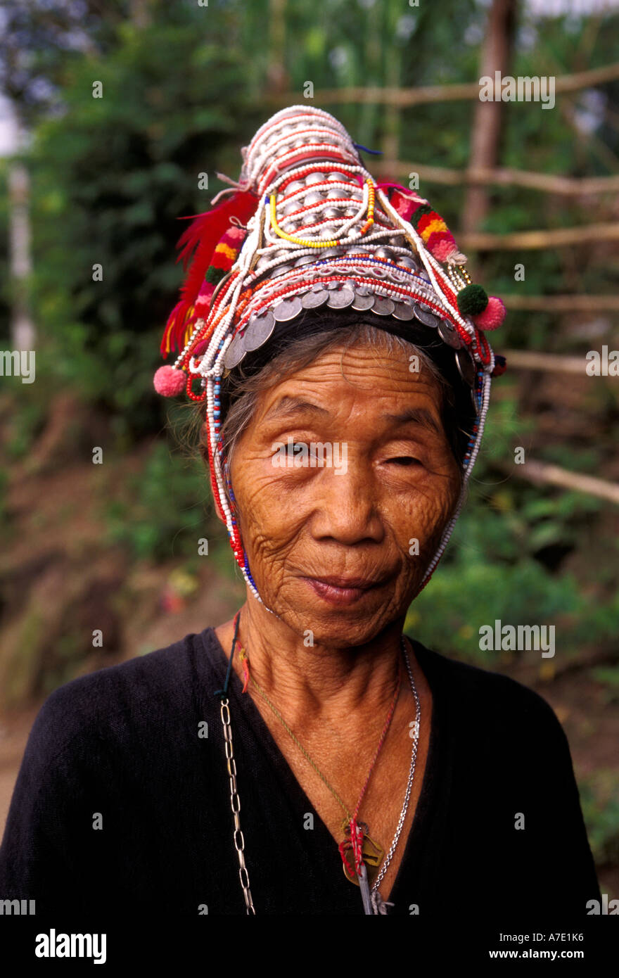 1, l'un, femme Akha, Akha, femme, vieille femme, femme mature, minorité ethnique, hill tribe, la province de Chiang Mai, Thaïlande, Asie, Asie Southest Banque D'Images