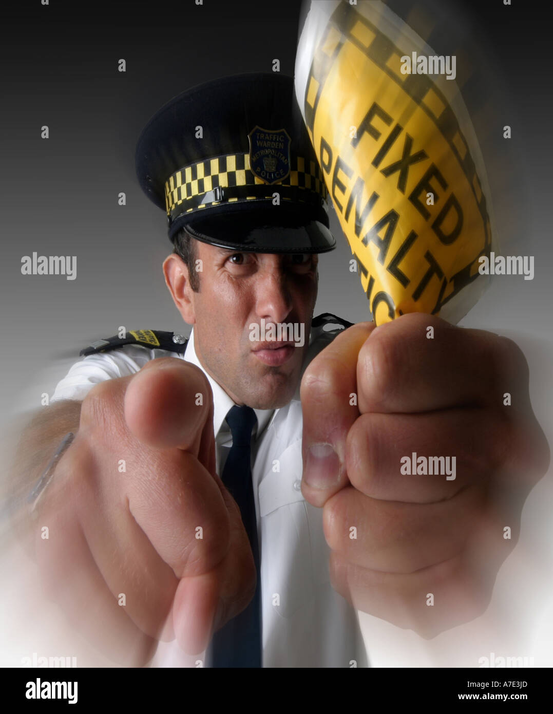 Trafic agressif avec des gardes de ticket de parking Banque D'Images