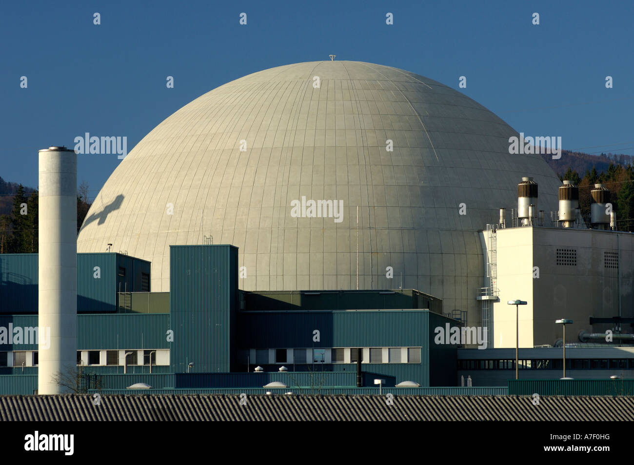 Le dôme du réacteur nucléaire, Goesgen, Suisse Banque D'Images Le dôme du réacteur nucléaire, Goesgen, Suisse Banque D'Images