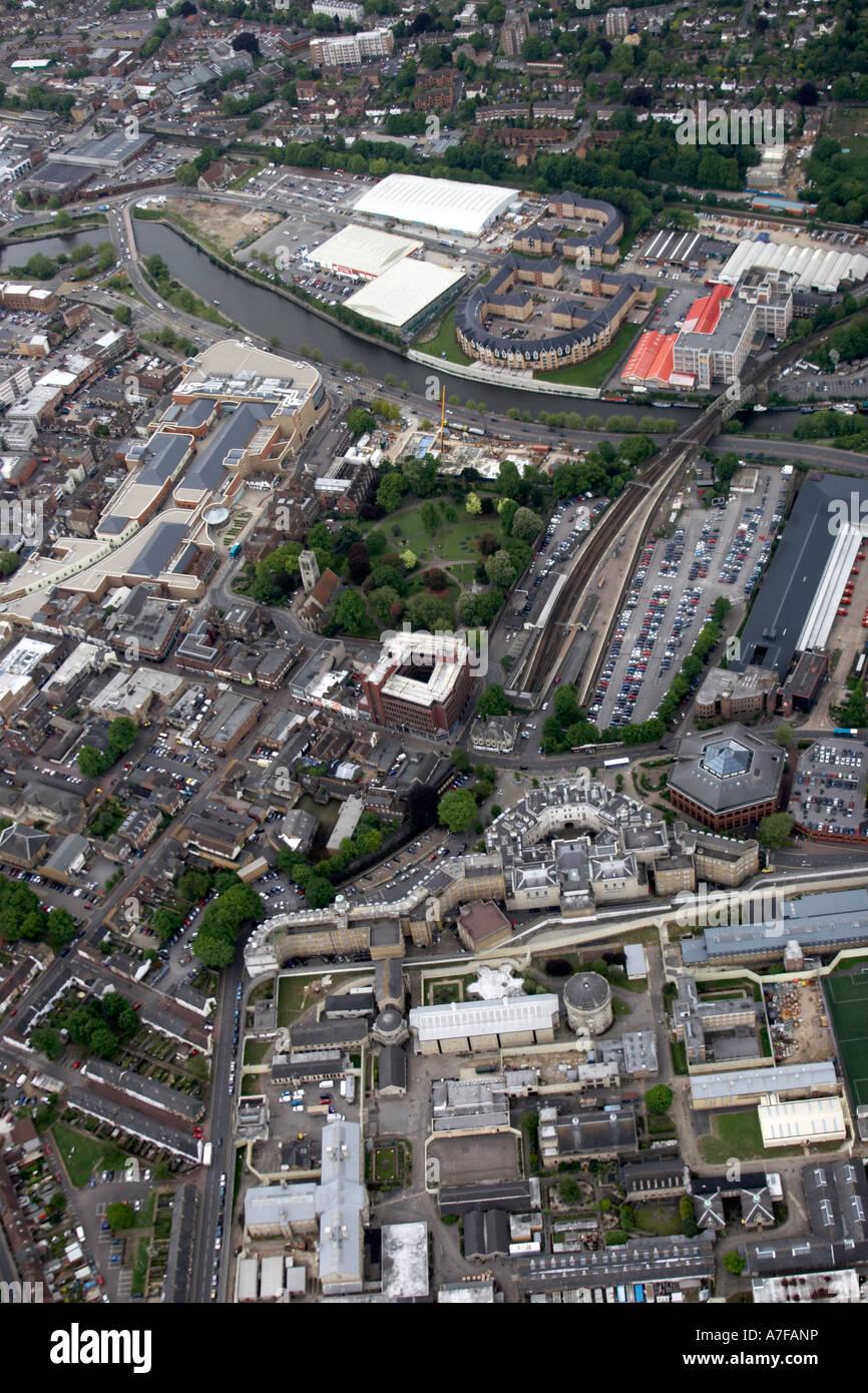 Vue aérienne oblique de haut niveau à l'ouest de superstore Royal Mail Depot Maidstone Kent ME14 England UK Banque D'Images